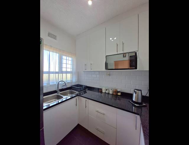 3 BEDROOM FLAT FOR SALE IN BLUFF